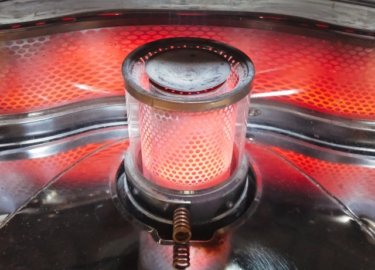 <strong>アラジンカセットガスストーブ（グリーン）はカセットガスが燃料なので持ち運び</strong><strong>OK</strong>